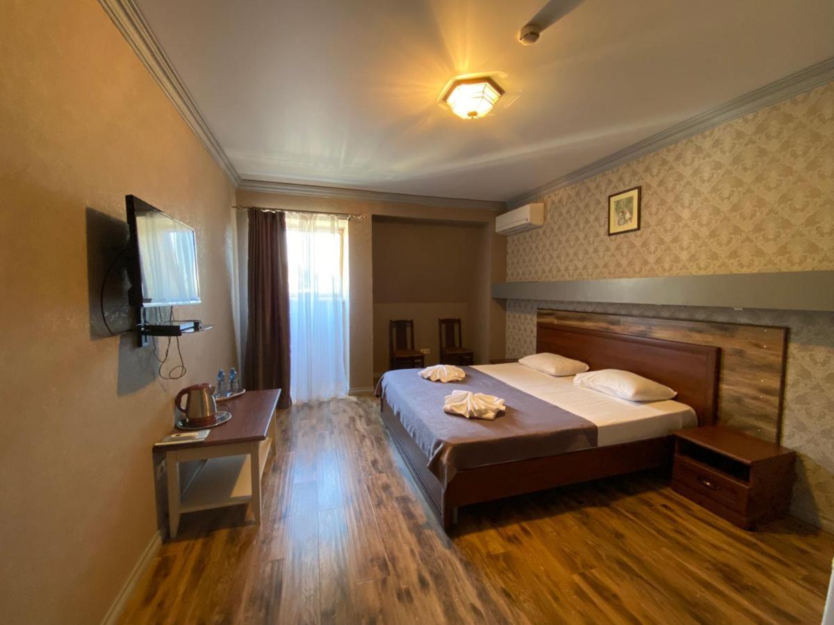 Spa Hotel Karakas 苏呼米 外观 照片
