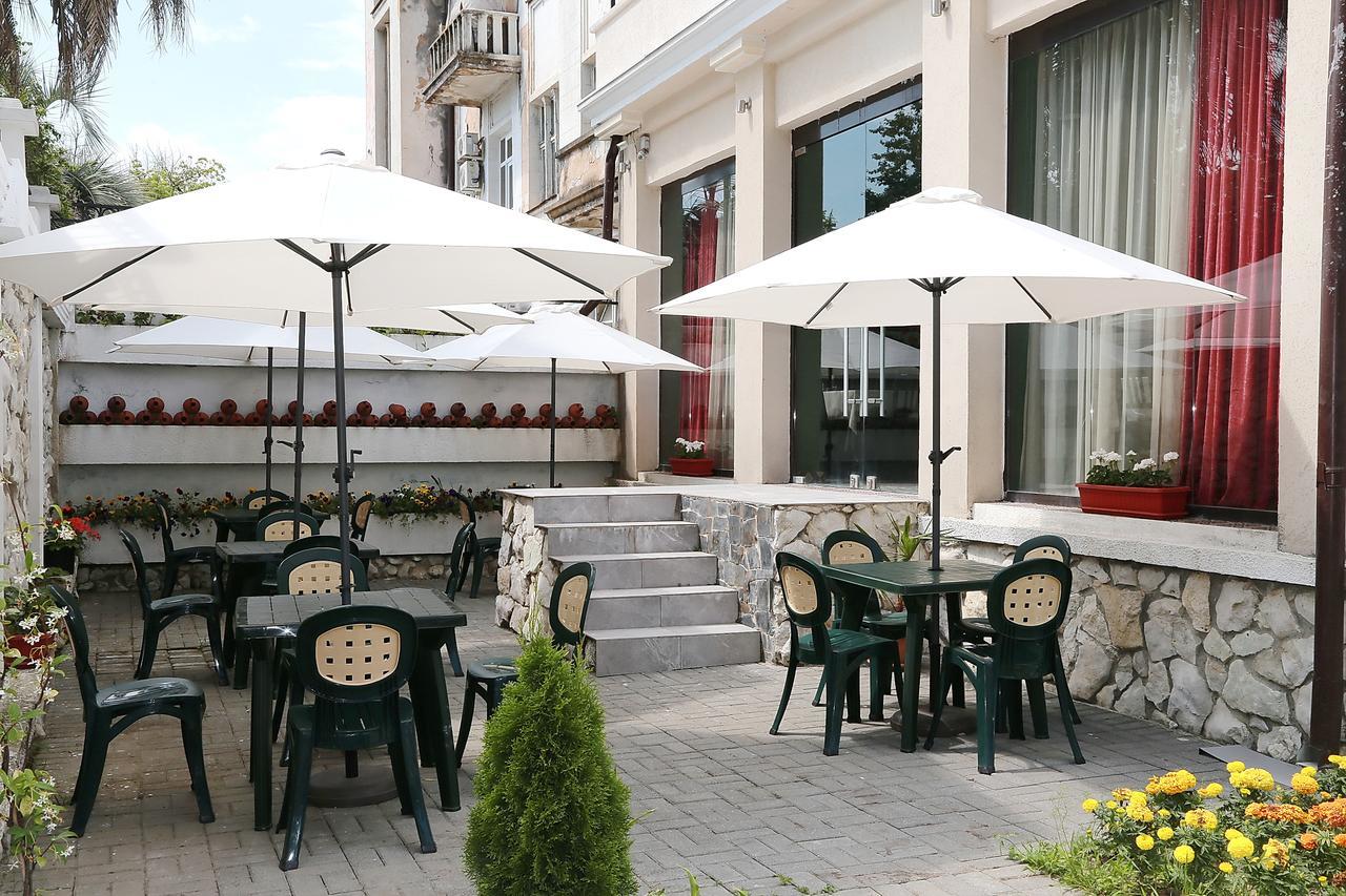 Spa Hotel Karakas 苏呼米 外观 照片