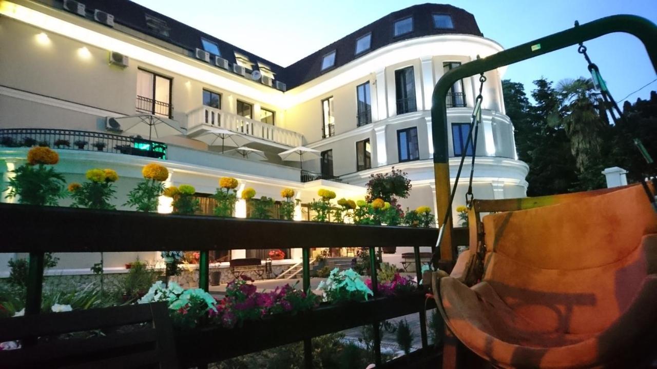 Spa Hotel Karakas 苏呼米 外观 照片